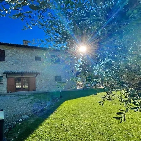 By The Pool - Villaexclusive Pool Sleeps 10 * Todi