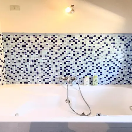 By The Pool - Villaexclusive Pool Sleeps 10 别墅