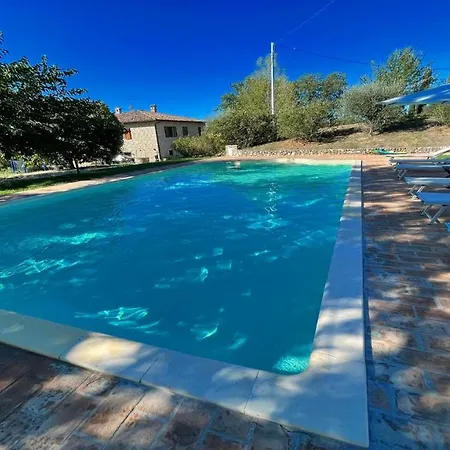 By The Pool - Villaexclusive Pool Sleeps 10 Todi